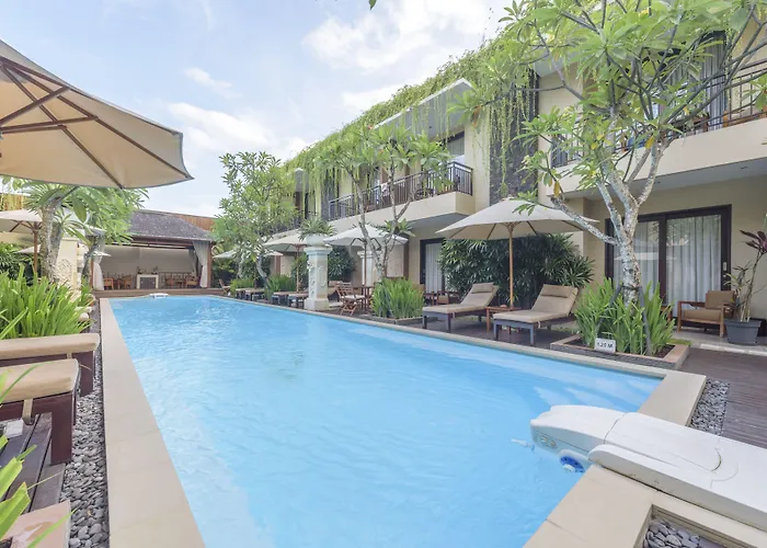 D'penjor Hotel 4*